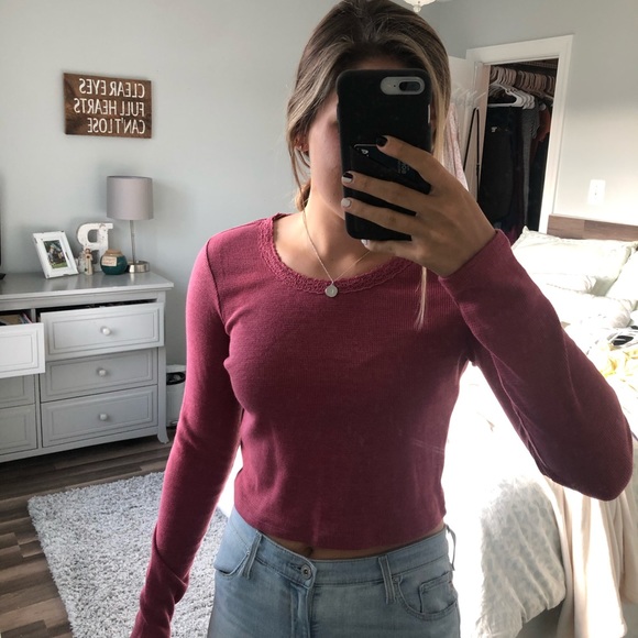 American Eagle Outfitters Tops - AE crop long sleeve